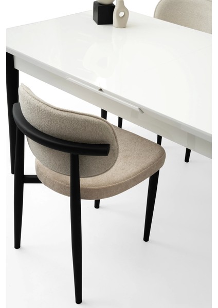 Ortadan Açılır Büyüyen Yemek Masası Beyaz 80 x 130 cm Beyaz - Siyah Ayaklı