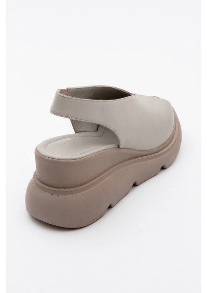 Sam Taş Cilt Deri Kadın Dolgu Topuk Sandalet fırsatları