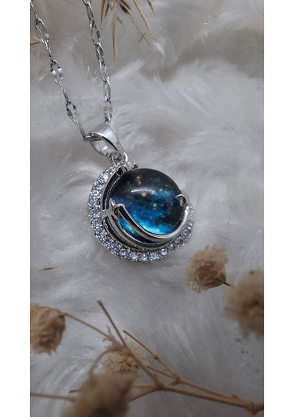 Mavi Gökyüzü Figürlü Çelik Kolye modelleri