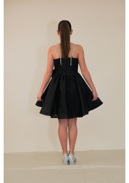 Kız Çocuk Abiye Siyah Taş Kordon Askılı Kalp Yaka kısa Yandan Kendinden Kuşak Detaylı Şifon Abiye Elbise 10-15 Yaş modelleri