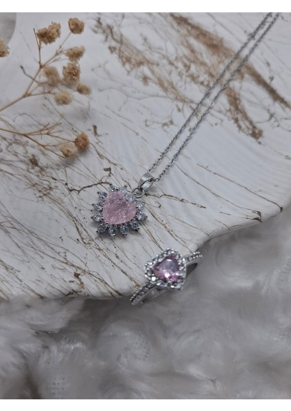 Kalp Figürlü Pembe Çelik Kolye Yüzük Set