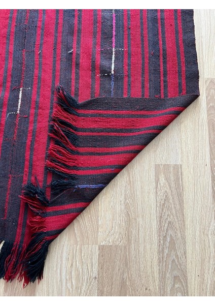 103 x 205 cm Kırmızı Siyah Çizgili Türk Kilimi, El Dokuması Püsküllü Dekoratif Kilim, Vintage Sevenlere Özel fırsatları