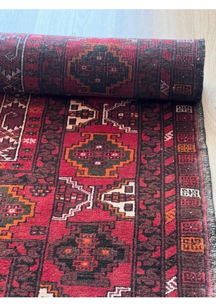 158 x 223 cm Kırmızı ve Bordo Türk Kilim Halısı, El Dokuması Yün Halı, Canlı Renkler ve Bohem Tarzı, Ev Hediyesi