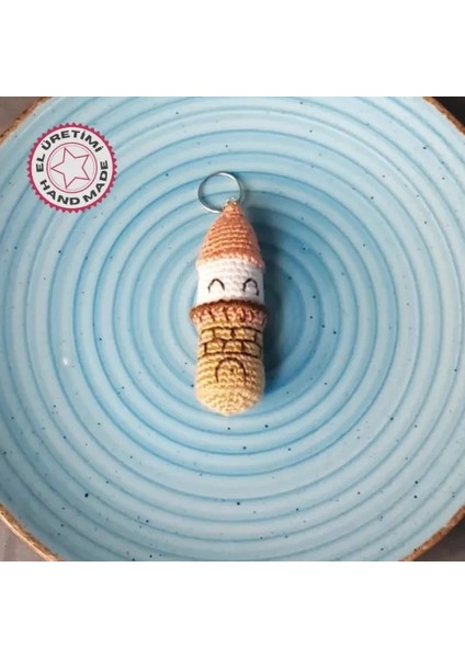 2723 El Örgüsü Amigurumi Galata Kulesi Anahtarlık