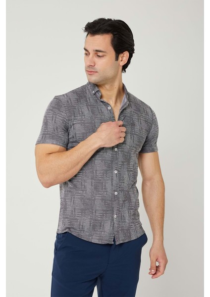 Erkek Desenli Siyah Kısa Kol Gömlek indirimleri