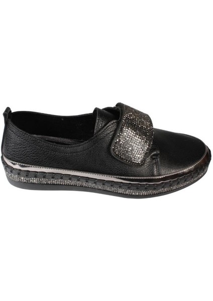 Yazkış Kadın Siyah Beyaz Taşlı Spor Babet Ayakkabı fiyatları
