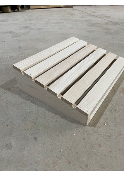 Masa Altı Ayaklık, Ayak Koyma Standı
