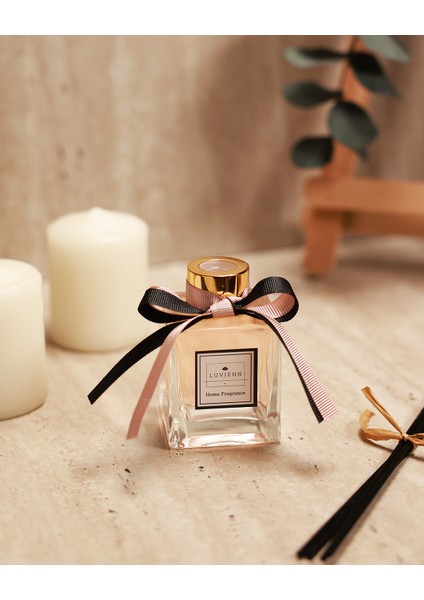 100 cc Kurdeleli Kare Şişe Black Opium Çubuk Difüzörlü Oda Kokusu- Black Vanilya Kokusu fiyatları