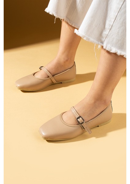 Kadın Babet Küt Burun Tokalı Düz Taban 1 Cm Pu Deri Rahat Kalıp