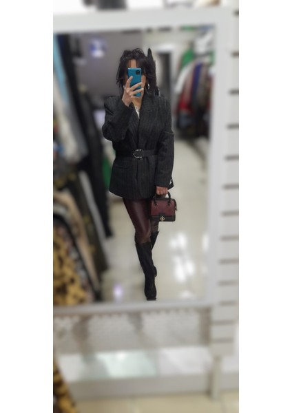 Siyah Çizgili Oversize Ceket
