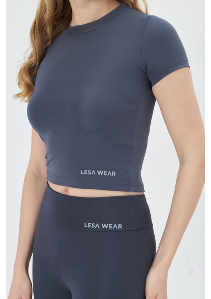 Soft Touch Bedene Oturan Spor Crop T-Shirt Short Fitted fiyatları