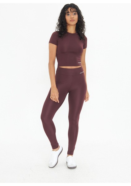 Soft Touch Bedene Oturan Spor Crop T-Shirt Short Fitted fiyatları