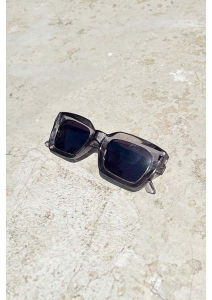 Artesia Gri Gözlük