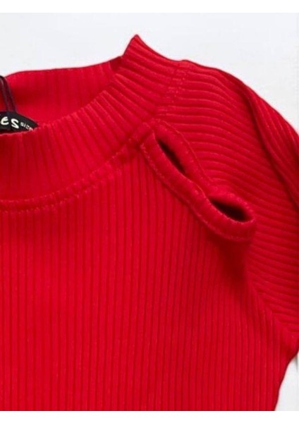 Kız Çocuk Yarım Balıkçı Yaka Detaylı Fitilli Bluz fırsatları