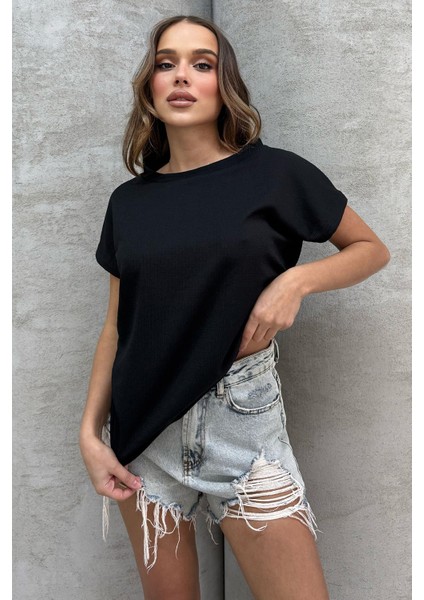 Yumuşacık Soft Touch Geniş Yaka Keten Görünümlü Oversize T-Shirt