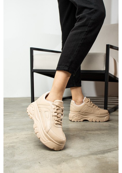 Günlük Kadın Spor Ayakkabı Yüksek Taban 6 cm Sneaker Siyah - Beyaz - Bej - Rugan - Süet 001 fırsatları