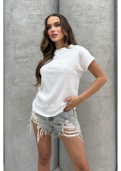 Yumuşacık Soft Touch Geniş Yaka Keten Görünümlü Oversize T-Shirt