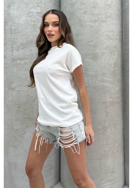 Yumuşacık Soft Touch Geniş Yaka Keten Görünümlü Oversize T-Shirt