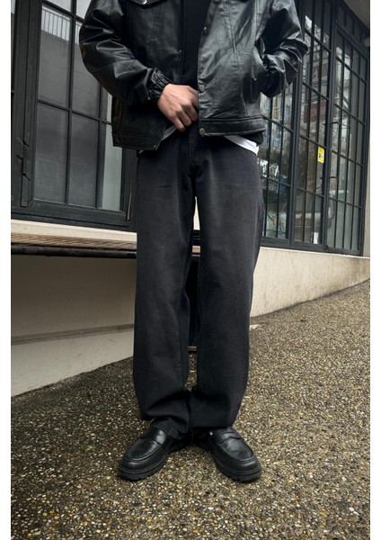 Basic Siyah Regular Jean