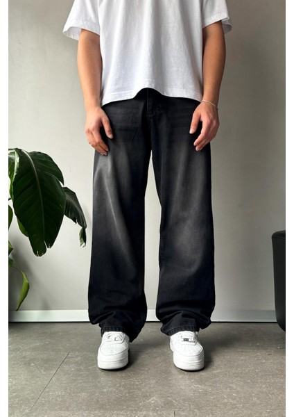Çizgi Detay Siyah Baggy Jean