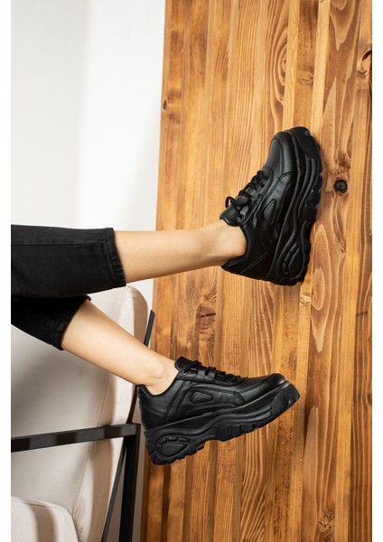 Günlük Kadın Spor Ayakkabı Yüksek Taban 6 cm Sneaker Siyah - Beyaz - Bej - Rugan - Süet 001 fırsatları