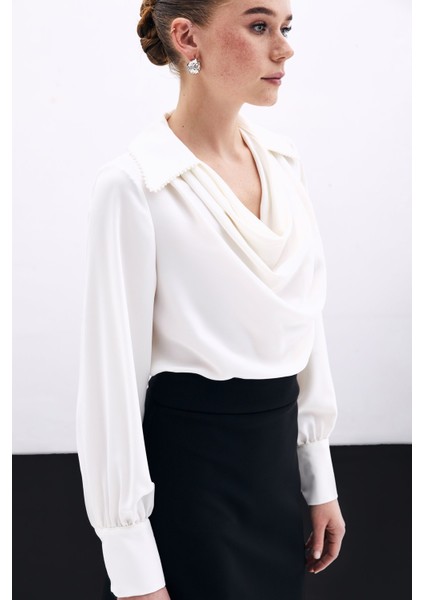 1256-1504 Ekru Kadın İnci Yakalı Degaje Bluz modelleri