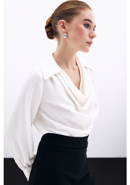 1256-1504 Ekru Kadın İnci Yakalı Degaje Bluz fırsatları