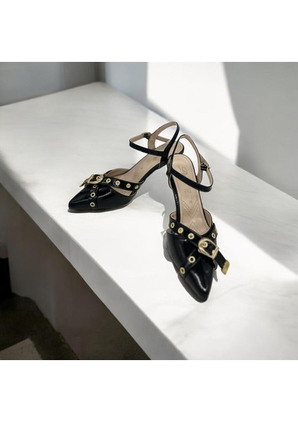 Kadın Çift Bantlı Üst Toka Detaylı Stiletto