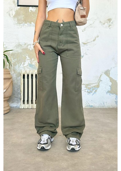 Multi Pocket Baggy Jean