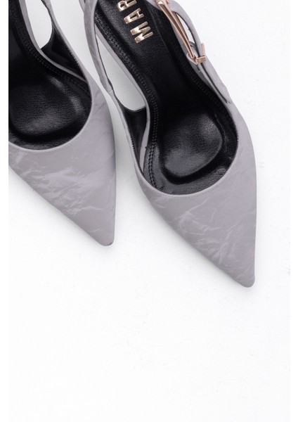 Laila Kadife Yandan Tokalı Günlük Rahat Şık ve Zarif Kadın Ayakkabı Sandelet Terlik Mezuniyet Düğün ve Nişan Için Uygun Günlük Kullanıma Uygundur indirimleri