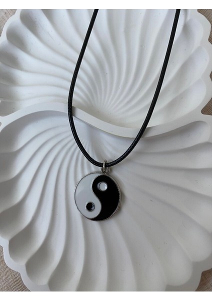 Yin Yang Çelik Kolye - Siyah ve Beyaz Denge Sembolü