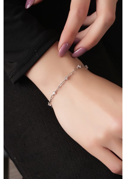 925 Ayar Gümüş Rodyum Kaplamalı Ataç Zincirli Pırlanta Parıltı Bileklik fiyatları