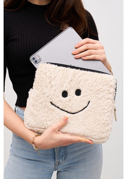 Smile Tablet Kılıfı 10” & 11” Inç Uyumlu Bej modelleri