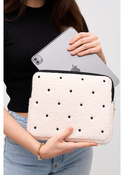 Puantiyeli Tablet Kılıfı 10” & 11” Inç Uyumlu Bej modelleri