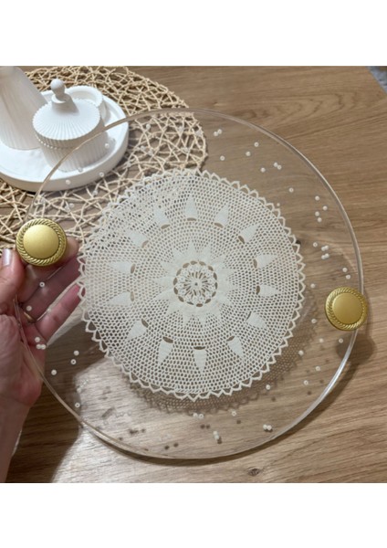 Epoksi Reçine Nişan Tepsisi - Dantel ve Incili - Altın Kulp - Çap: 30 cm modelleri