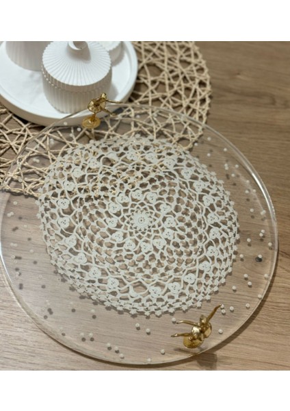 Epoksi Reçine Nişan Tepsisi - Dantel ve Incili - Balerin Kulp - Çap: 30 cm fiyatları