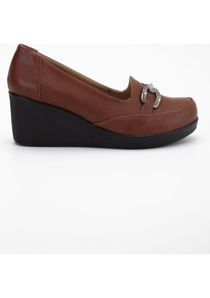 Kadın Dolgu Topuklu Ayakkabı Taba Yüzlü Tokalı modelleri