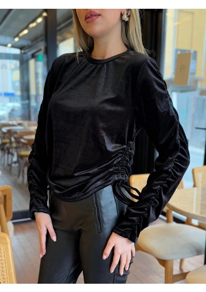 Kadın Uzun Kollu Bisiklet Yaka Yanları ve Kolları Büzgülü Kadife Bluz modelleri