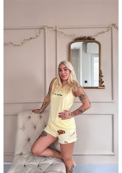 Sarı Keep Smiling Desenli Bambu Sıfır Kol Şortlu Kadın Pijama Takımı fırsatları