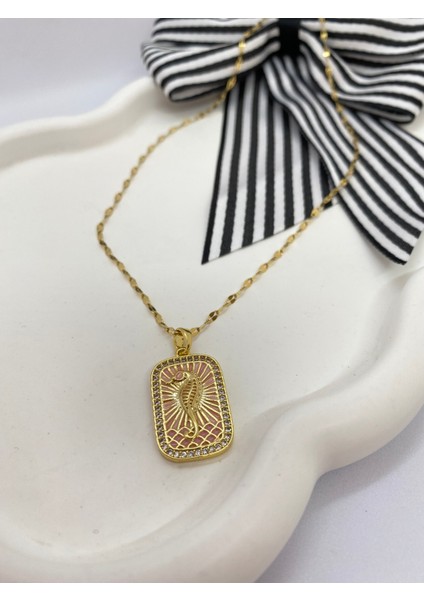 Lucky B&e Pembe Mineli Deniz Atı Çelik Kolye Gold