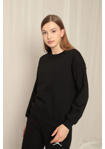 Kadın Siyah Bisiklet Yaka Düşük Kol Oversize Üç İplik Şardonsuz Basic Sweat Sweatshirt modelleri