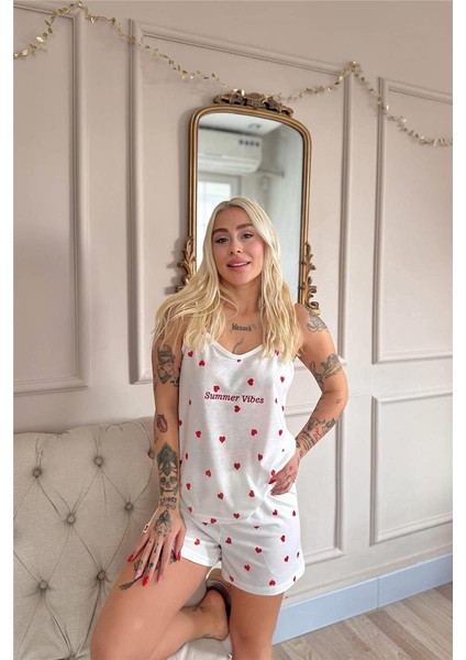 Kırmızı Kalp Desenli Ip Askılı Şortlu Kadın Pijama Takımı modelleri