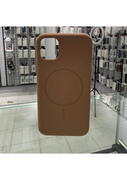 iPhone 11 MagSafe Yumuşak Silikon Kılıf – Lansman İçi Kadife Dokulu, Kablosuz Şarj Destekli Kahverengi