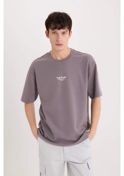 Boxy Fit Bisiklet Yaka Ütü Gerektirmeyen Nefes Alabilen Baskılı Kısa Kollu Ağır Kumaş Tişört D5518AX25SP fırsatları