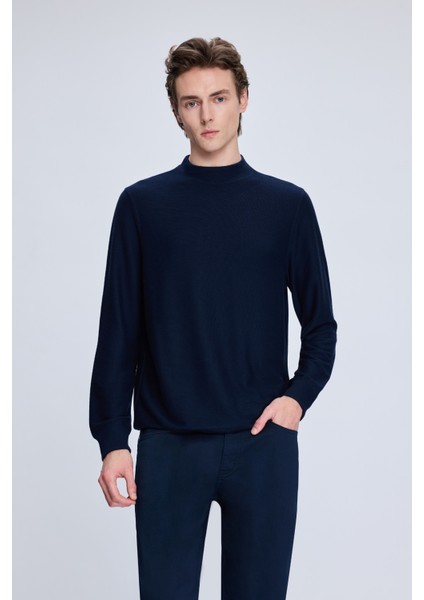 Lacivert Regular Fit Jakarlı Yarım Balıkçı Yaka Sweatshirt