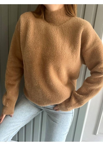 Chamakh Kadın Yumoş Triko Bol Kalıp Dik Yakalı Kazak fiyatları