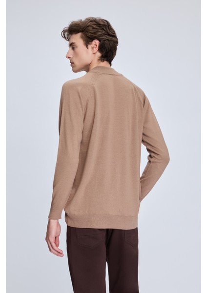 Kahverengi Regular Fit Jakarlı Yarım Balıkçı Yaka Yünlü Kazak indirimleri