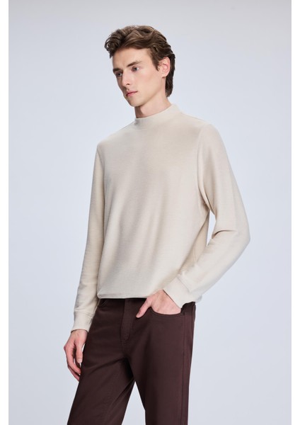 Bej Regular Fit Jakarlı Yarım Balıkçı Yaka Sweatshirt
