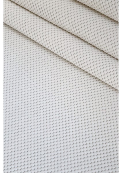 Boncuk Fildişi Rengi Kaymaz Tabanlı Kesme Kabartmalı Salon Koridor Mutfak Hali