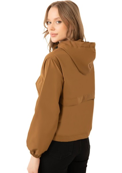 Kadın Taba Su Geçirmez ve Rüzgara Dayanıklı Kapüşonlu Çıt Çıtlı Mevsimlik Yağmurluk Y25 fırsatları